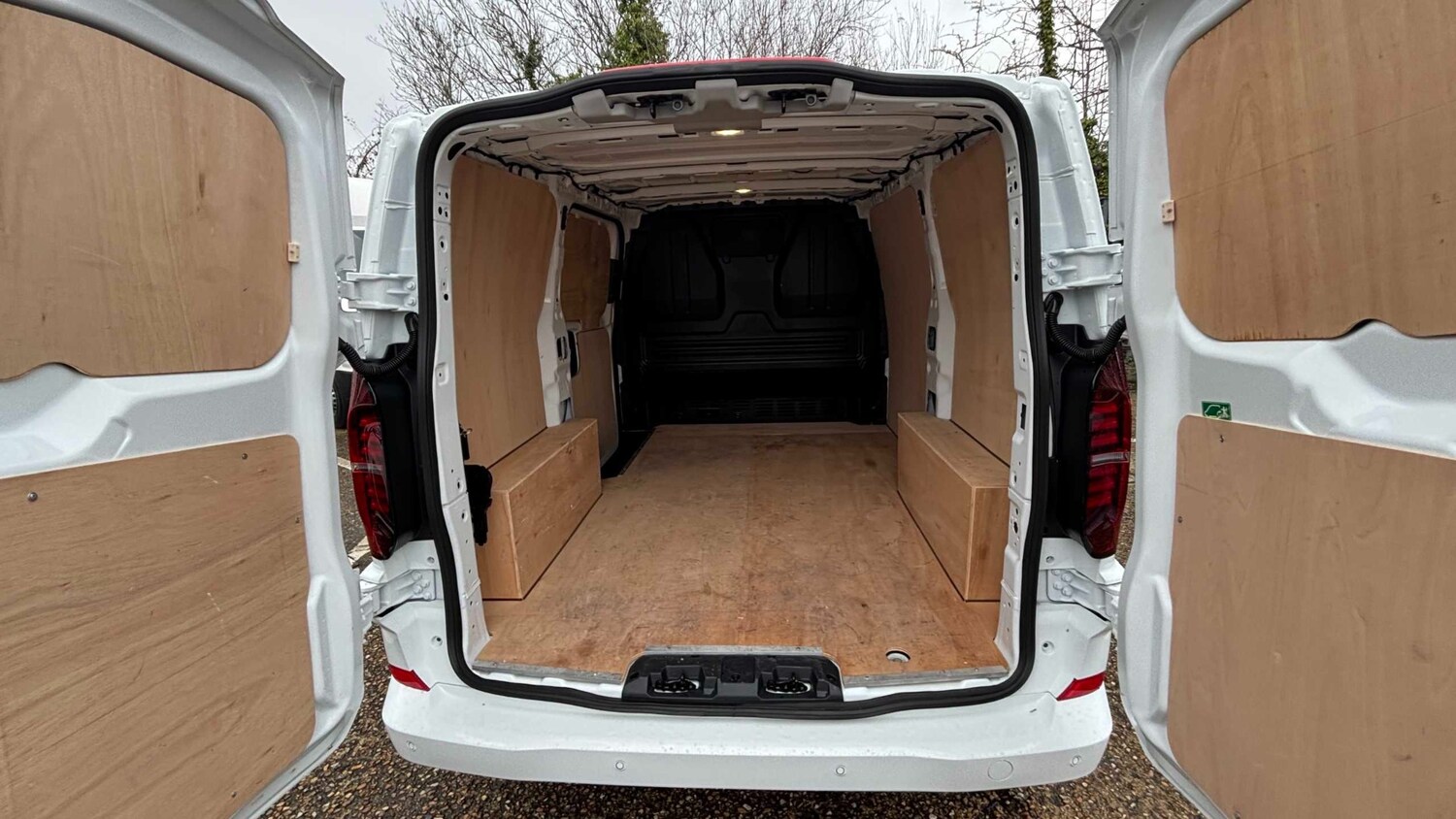 Used Volkswagen Transporter 2025 for sale - 77491127: Photo 10