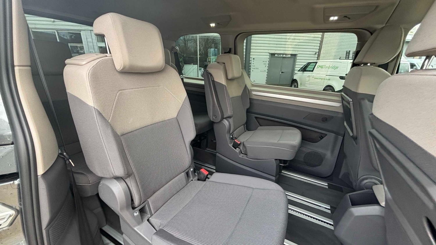 Used Volkswagen Multivan 2025 for sale - 77517727: Photo 10