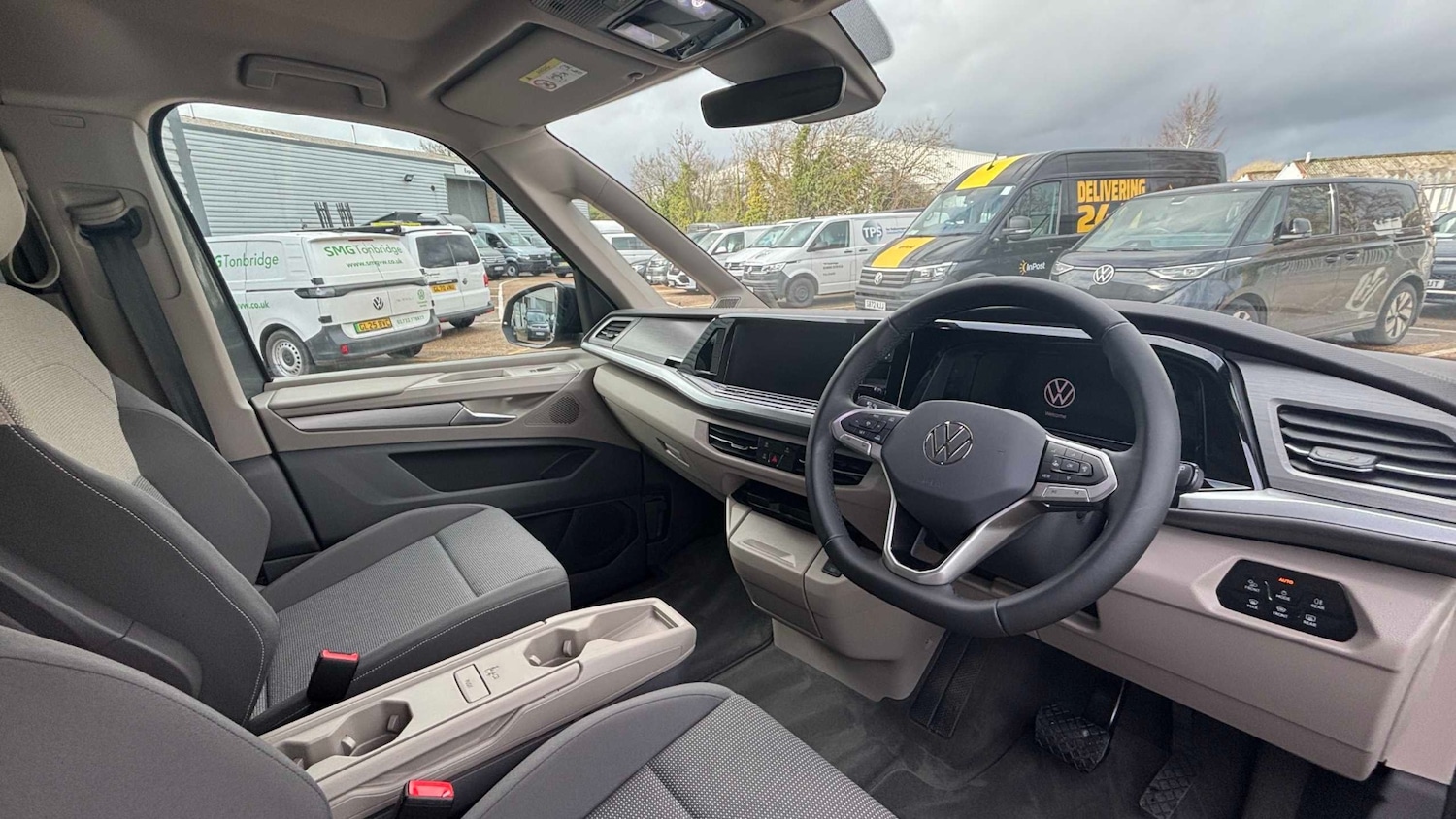 Used Volkswagen Multivan 2025 for sale - 77517727: Photo 9