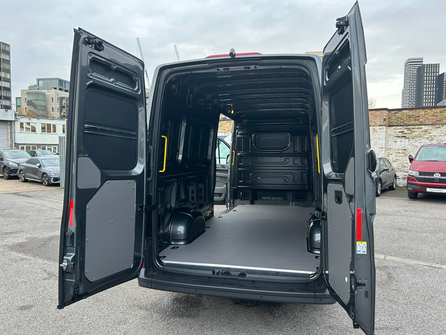 Used Volkswagen Crafter 2025 for sale - 76707584: Photo 32