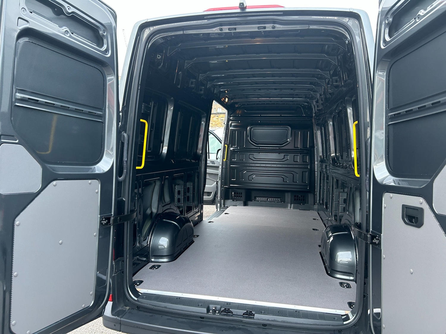 Used Volkswagen Crafter 2025 for sale - 76707584: Photo 33