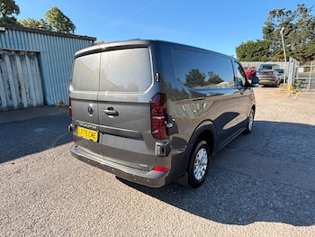 Used Volkswagen Transporter 2025 for sale - 79500499: Photo