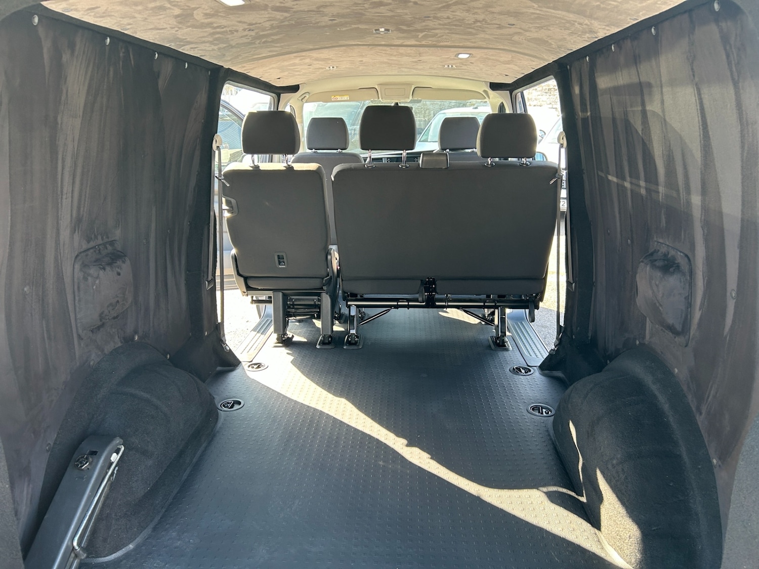 Used Volkswagen Transporter 2024 for sale - 78176700: Photo 34