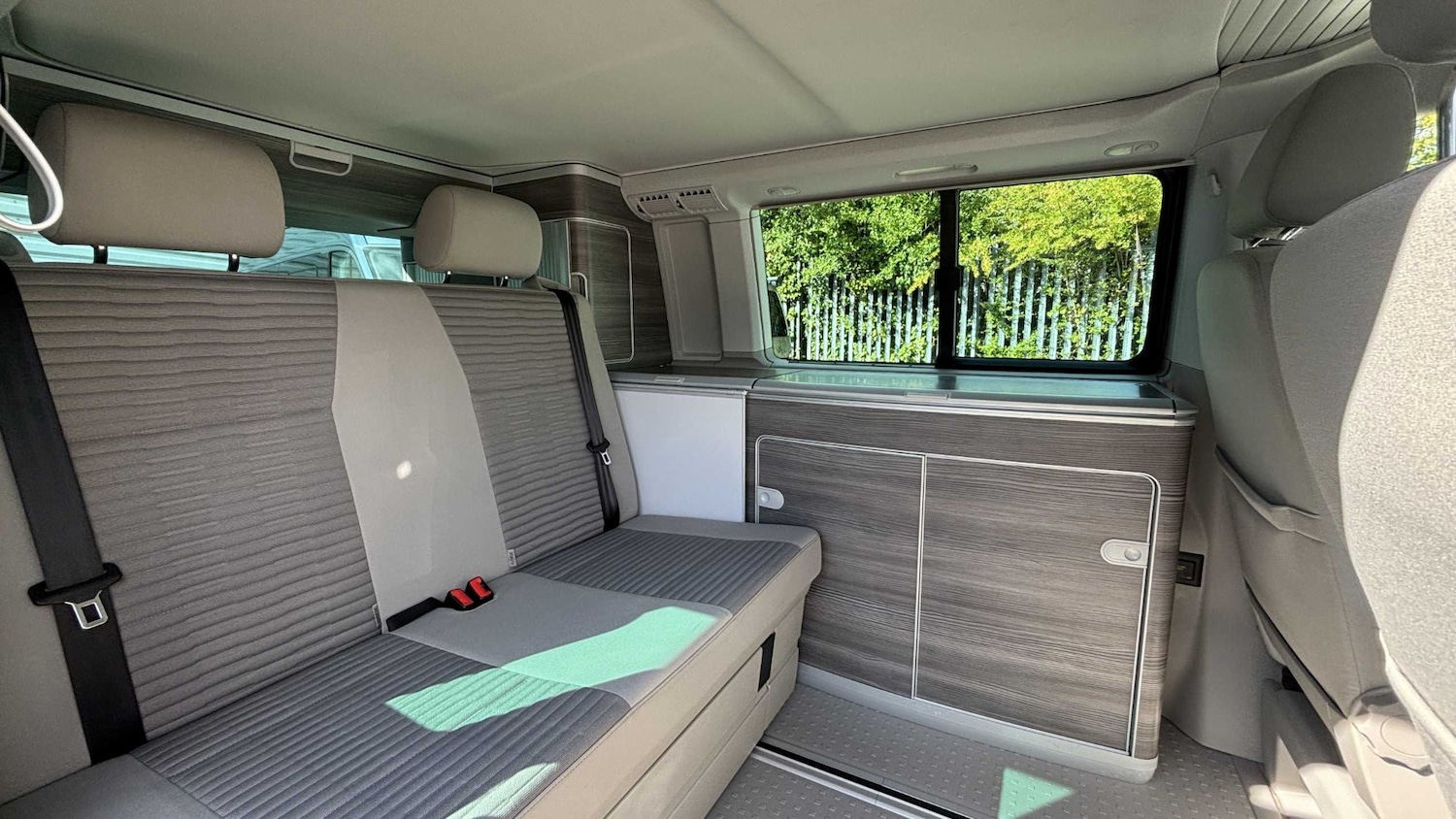 Used Volkswagen California 2017 for sale - 75894669: Photo 11