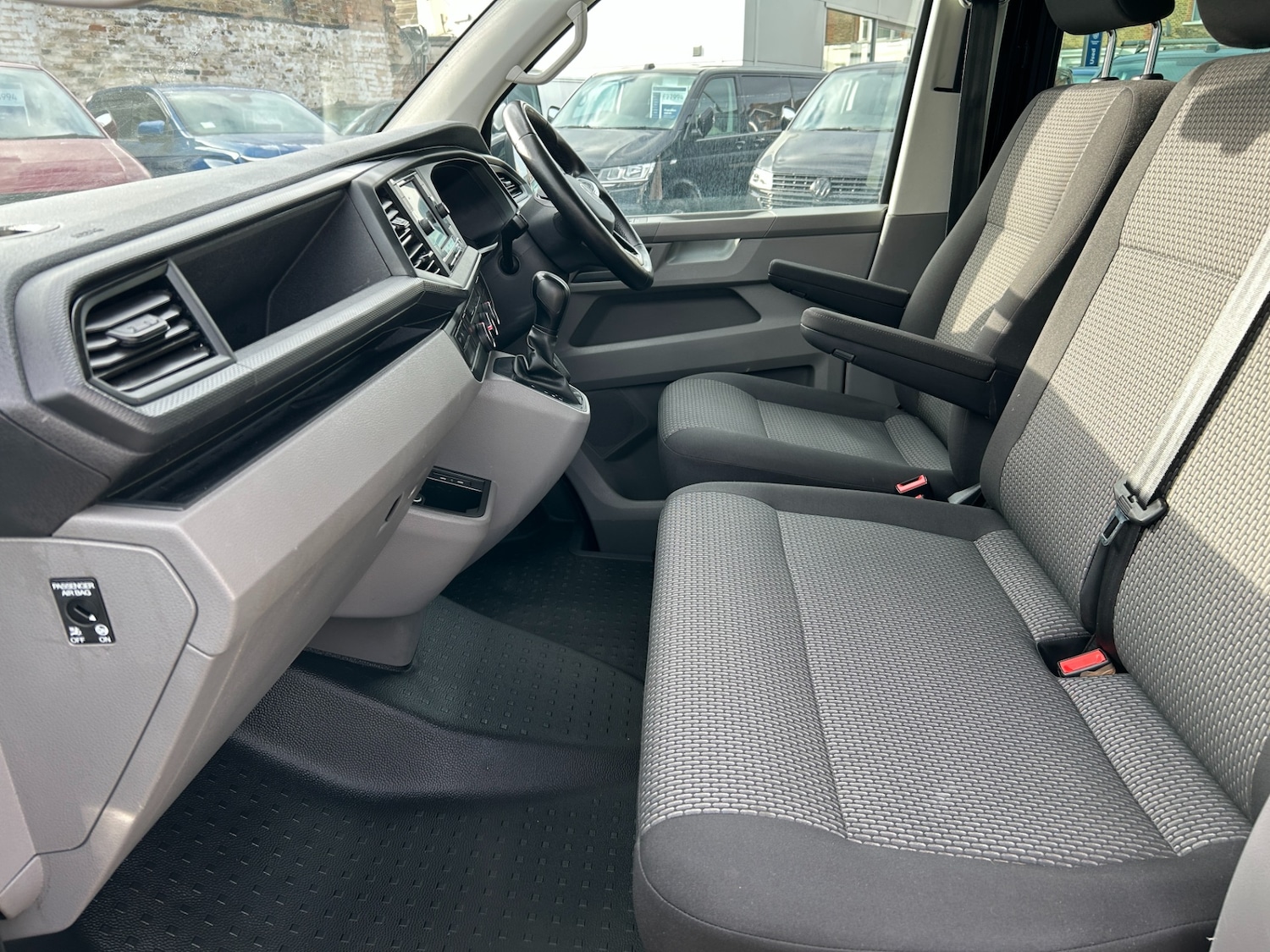 Used Volkswagen Transporter 2024 for sale - 76707624: Photo 8