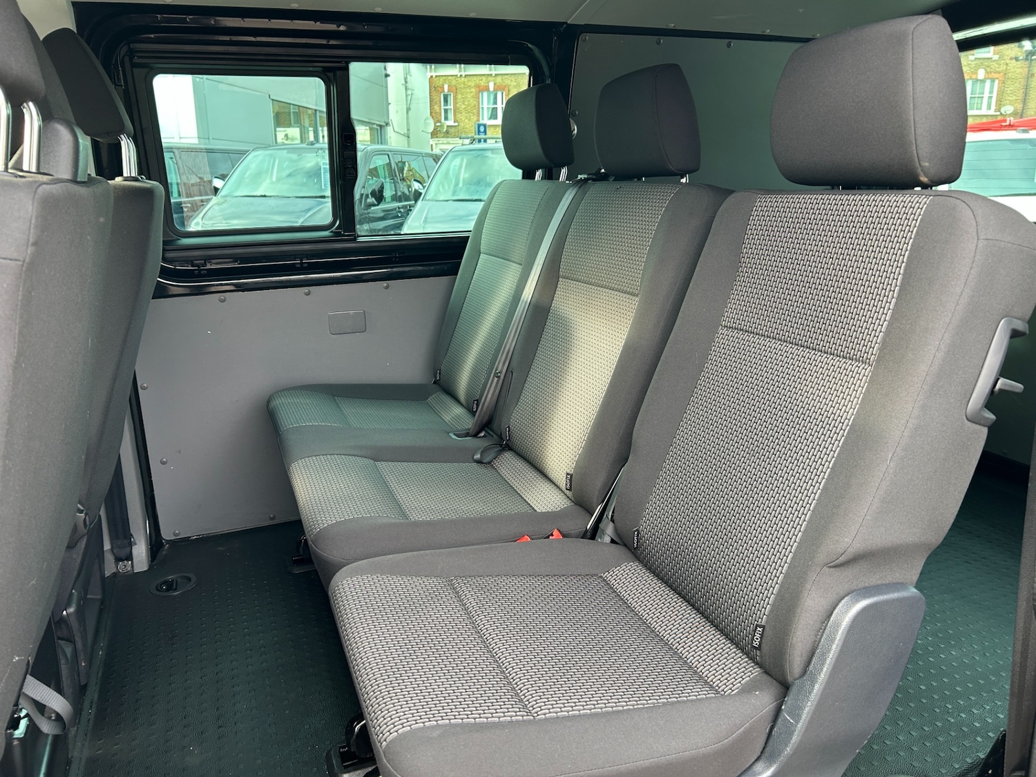 Used Volkswagen Transporter 2024 for sale - 76707624: Photo 9