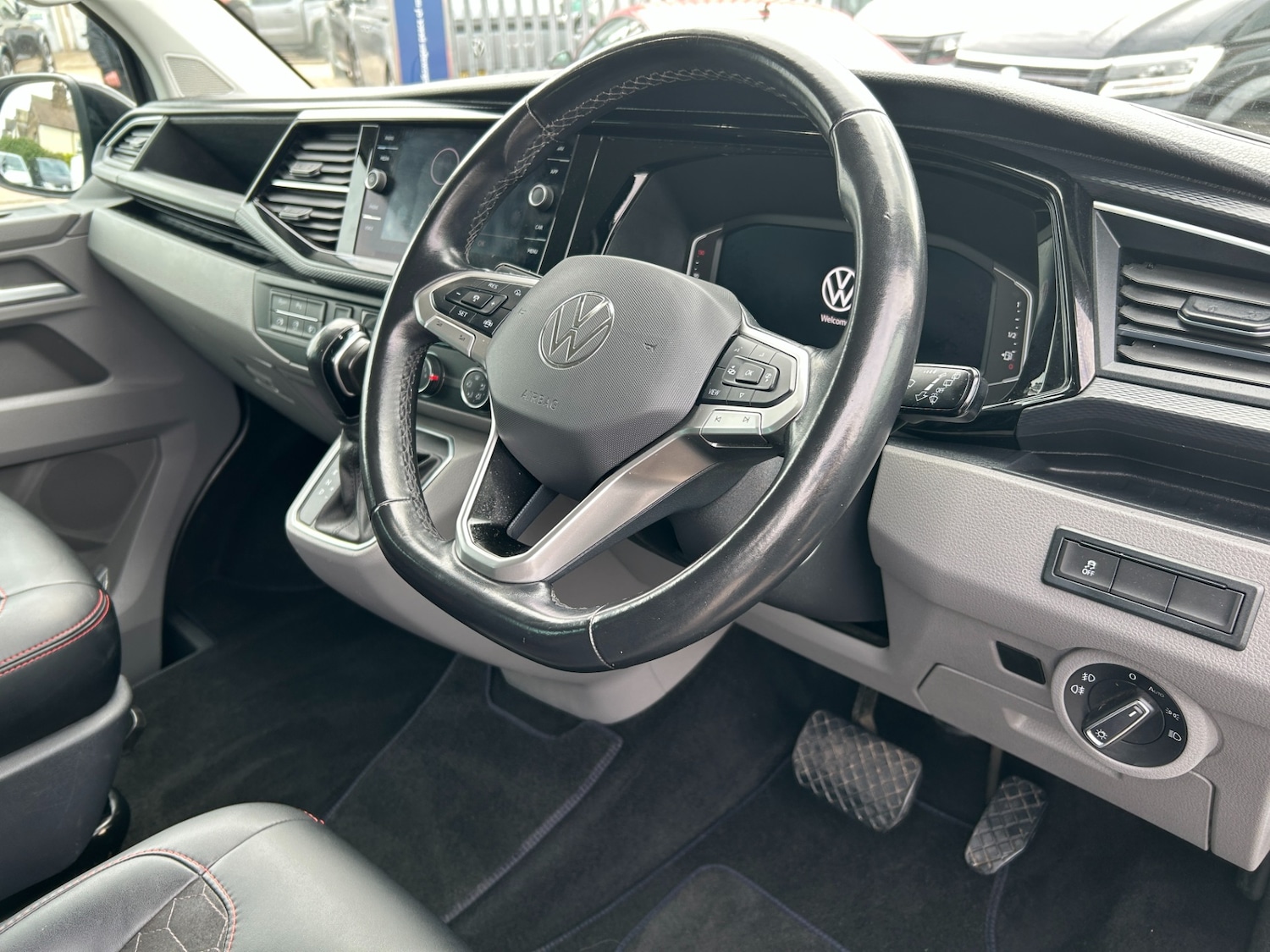 Used Volkswagen Transporter 2023 for sale - 78108400: Photo 11