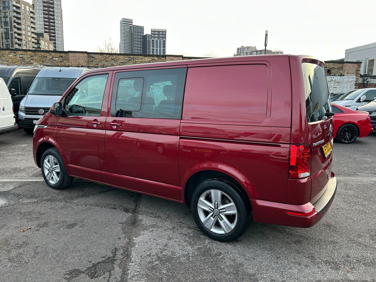 Used Volkswagen Transporter 2021 for sale - 76600070: Photo 4
