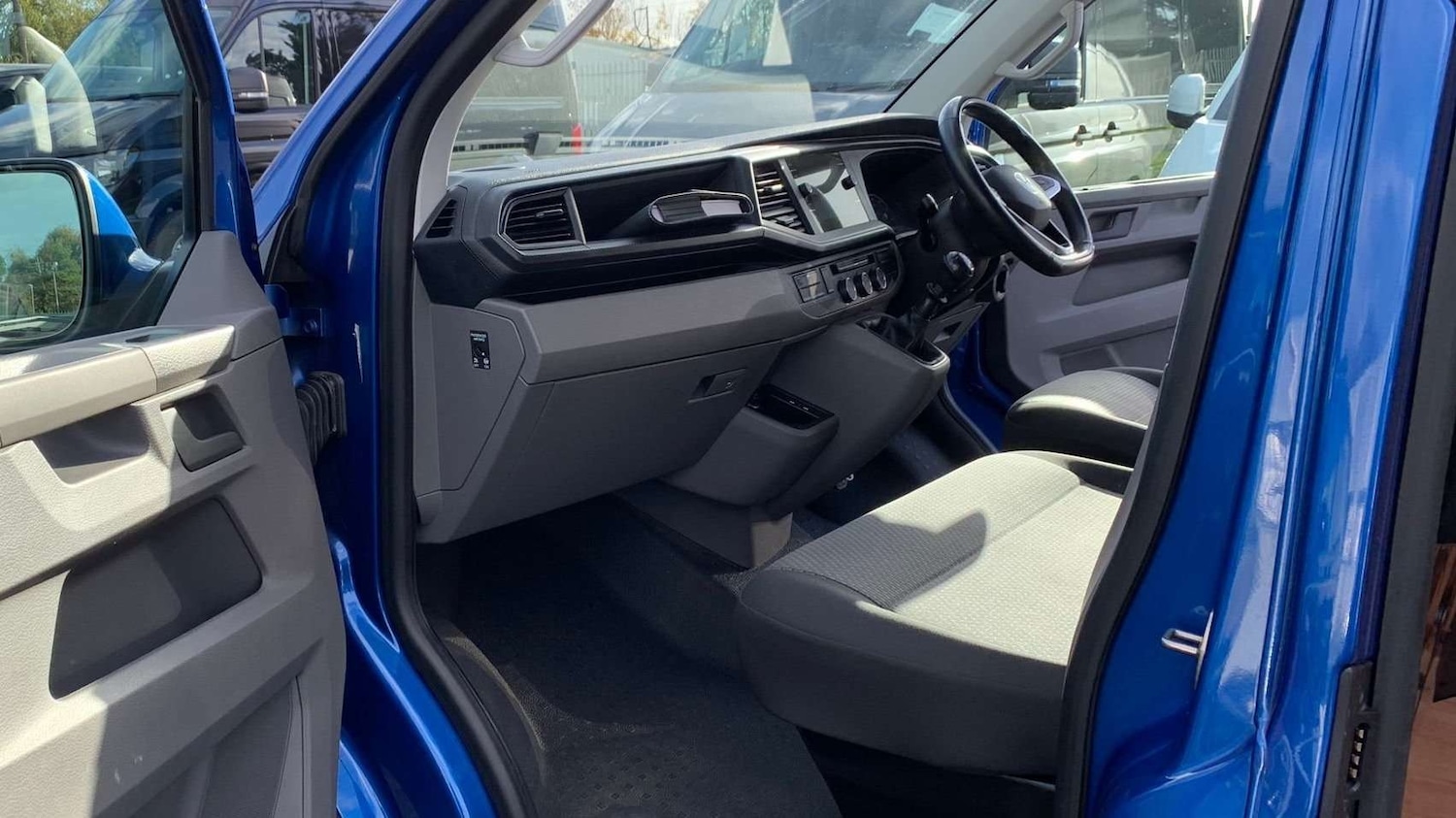 Used Volkswagen Transporter 2021 for sale - 76412533: Photo 10