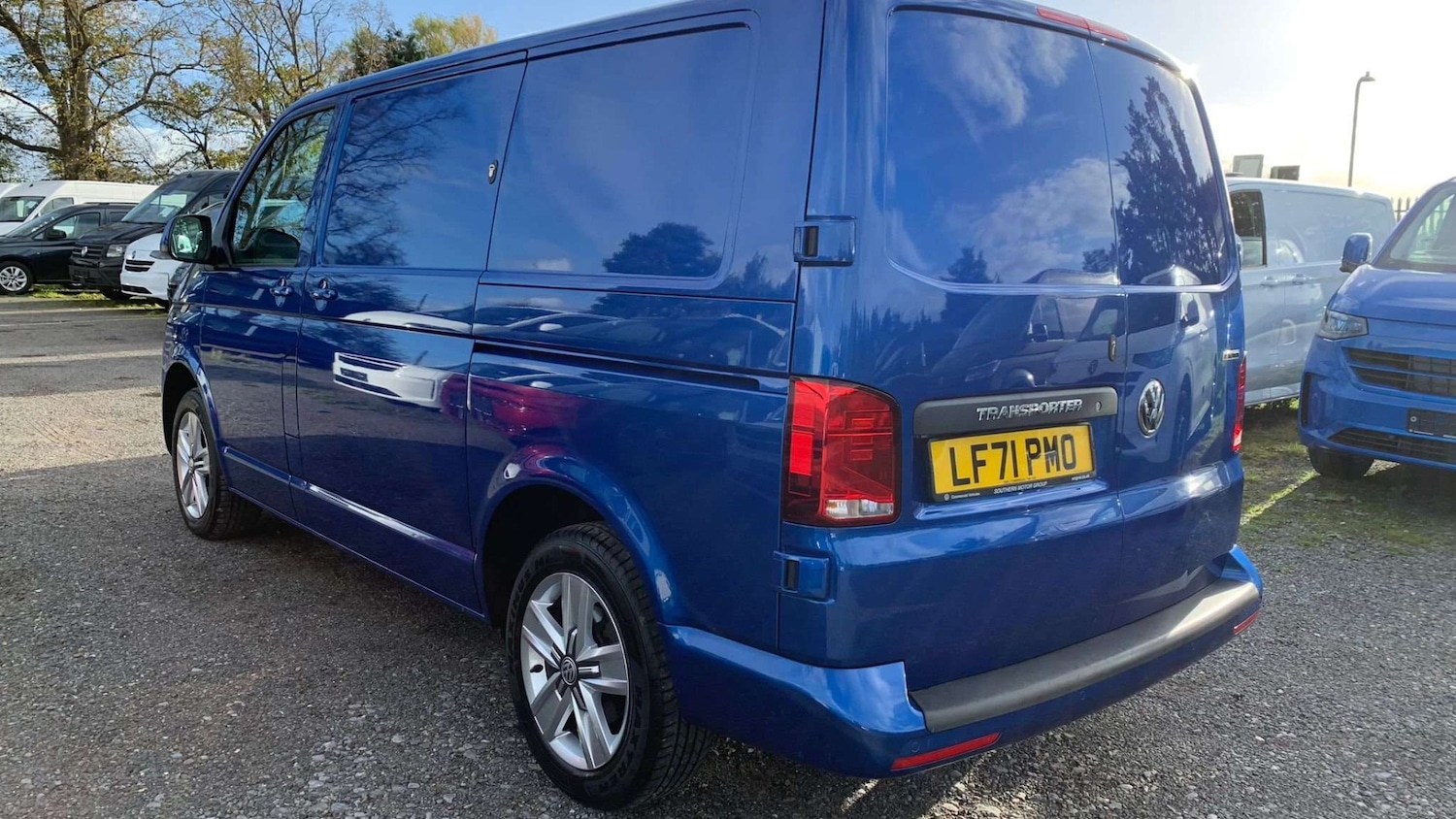 Used Volkswagen Transporter 2021 for sale - 76412533: Photo 2