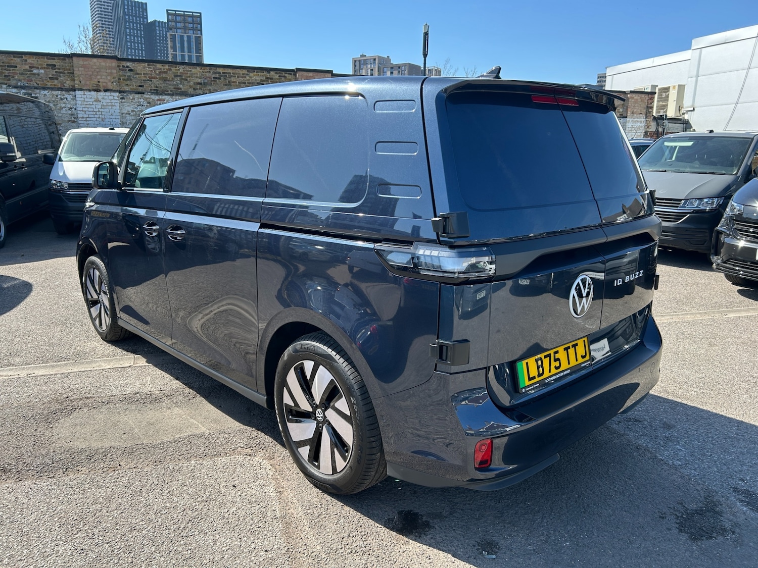 Used Volkswagen ID.3 2026 for sale - 78178346: Photo 2