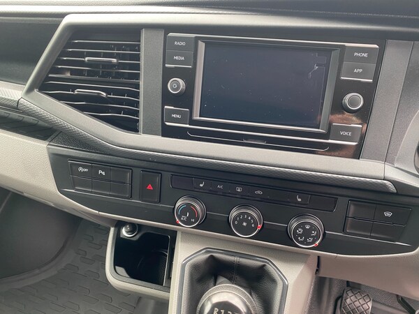 Used Volkswagen Transporter 2024 for sale - 75638560: Photo 9