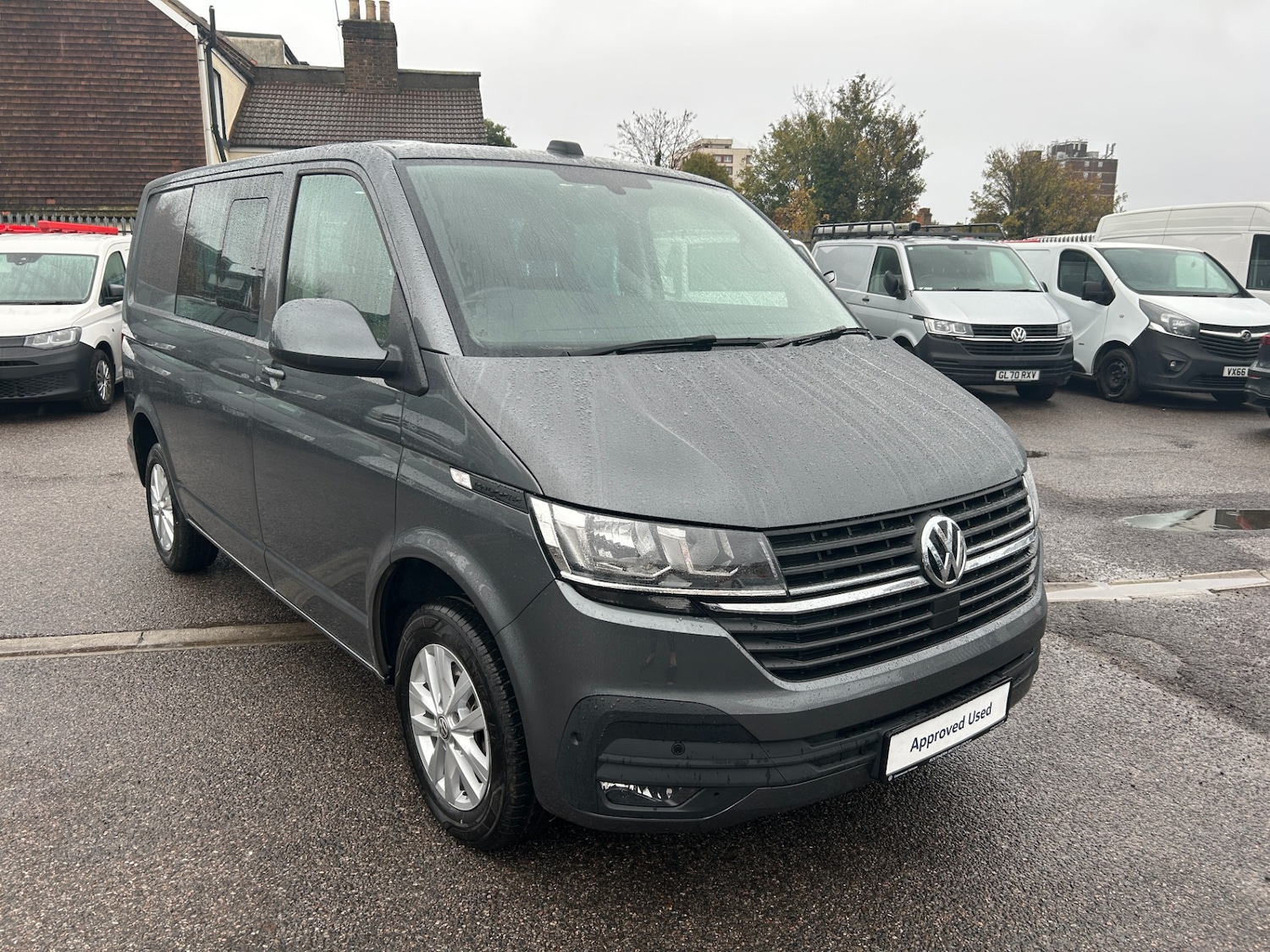 Used Volkswagen Transporter 2024 for sale - 76533631: Photo 1