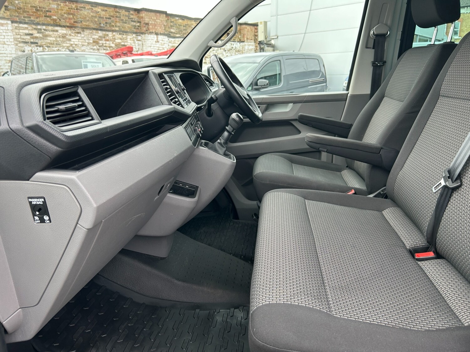 Used Volkswagen Transporter 2024 for sale - 78152775: Photo 11