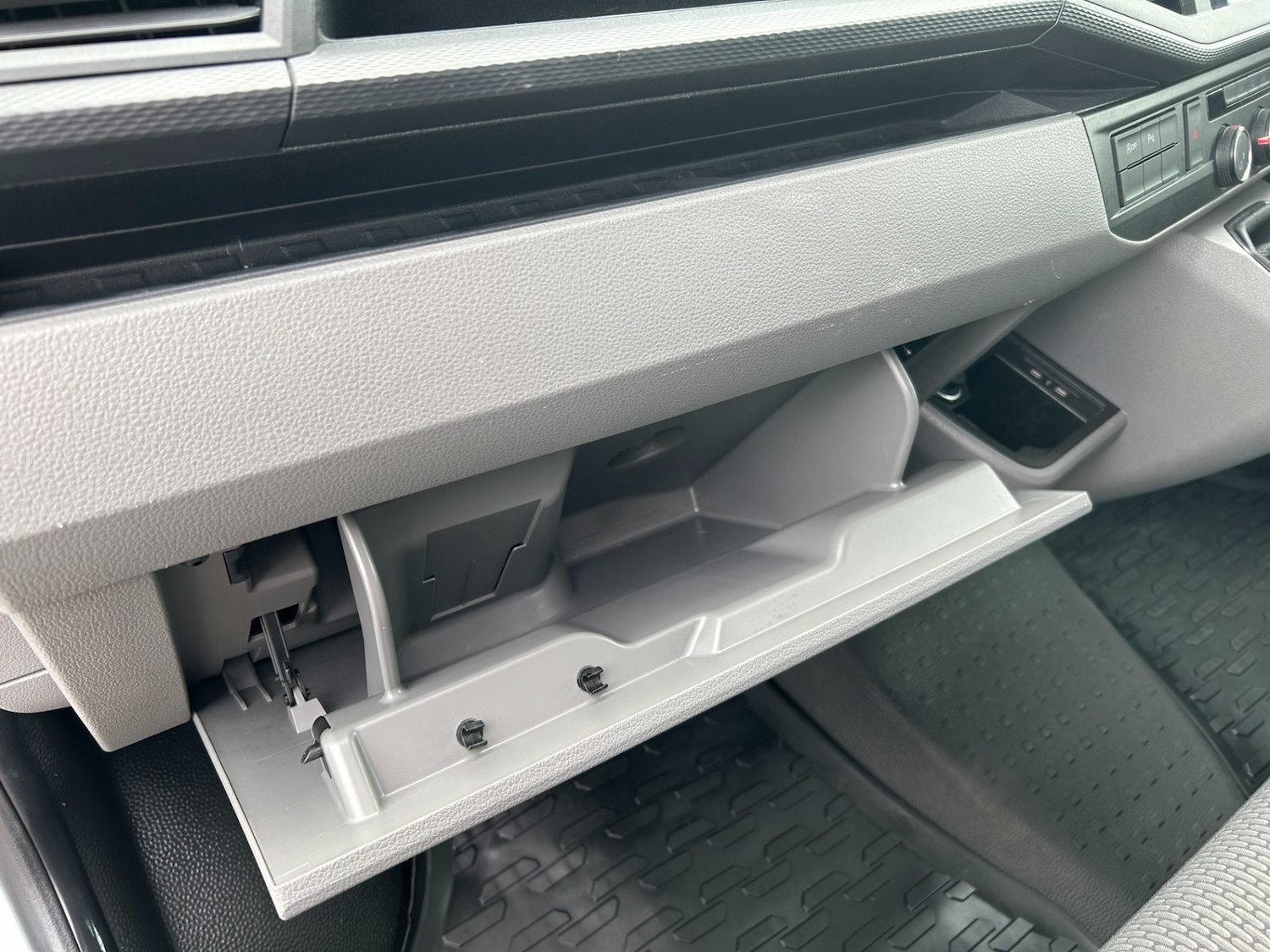 Used Volkswagen Transporter 2024 for sale - 78152775: Photo 21