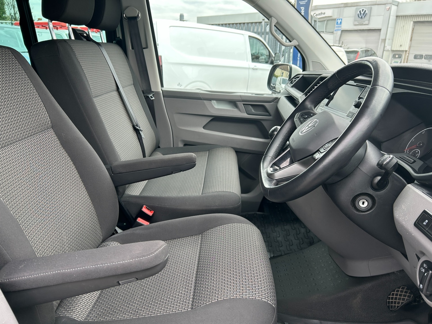 Used Volkswagen Transporter 2024 for sale - 78152775: Photo 9