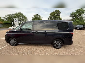 Used Volkswagen Multivan 2023 for sale - 78776524: Photo