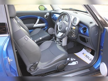 Used MINI Hatch 2006 for sale - 76422963: Photo