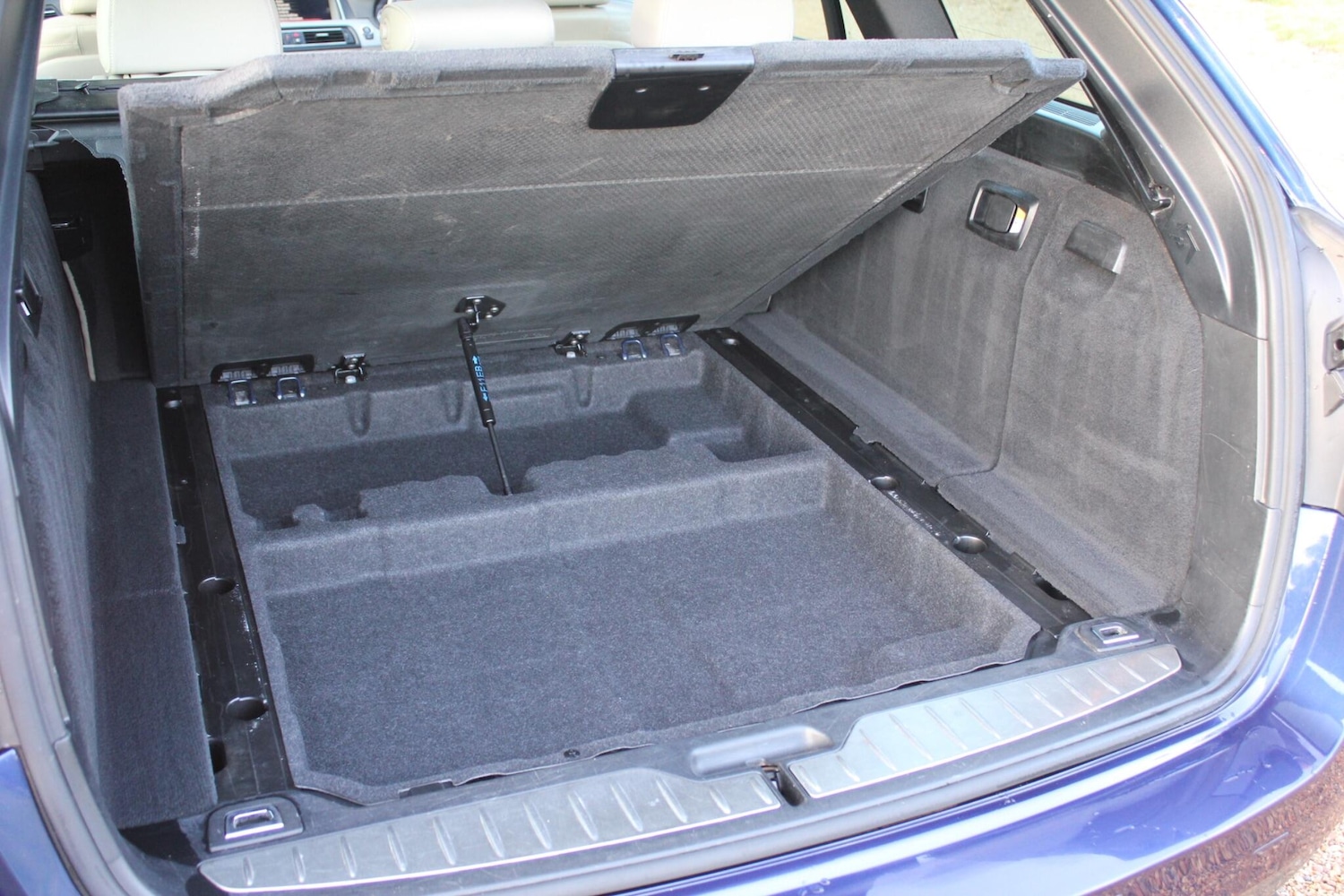 Used BMW 5 Series 2015 for sale - 76425124: Photo 57