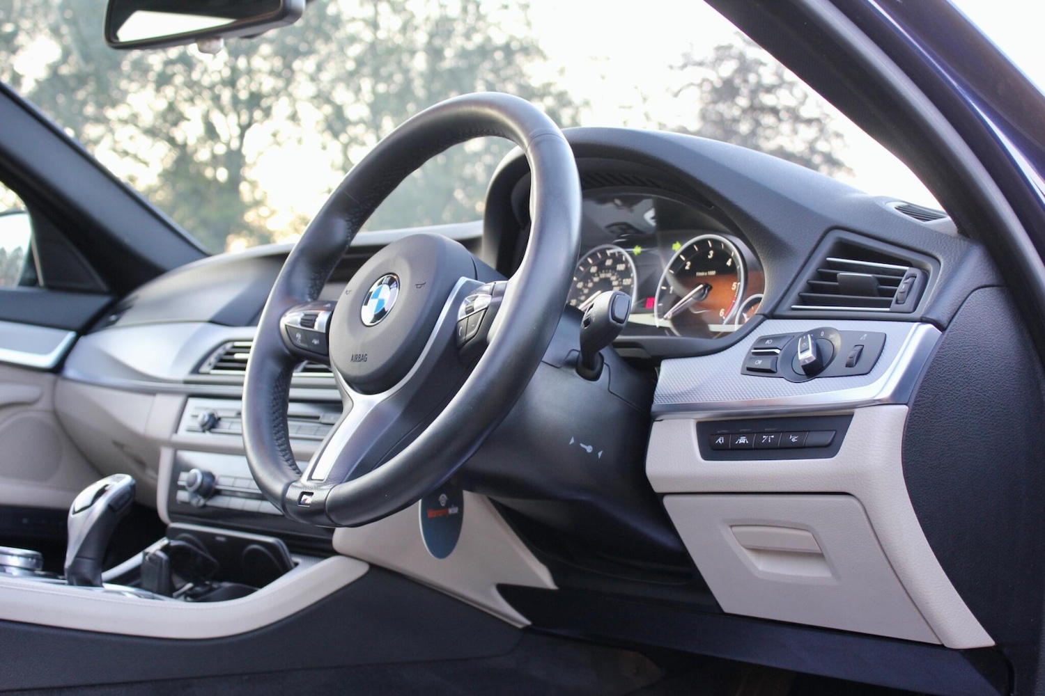 Used BMW 5 Series 2015 for sale - 76425124: Photo 62