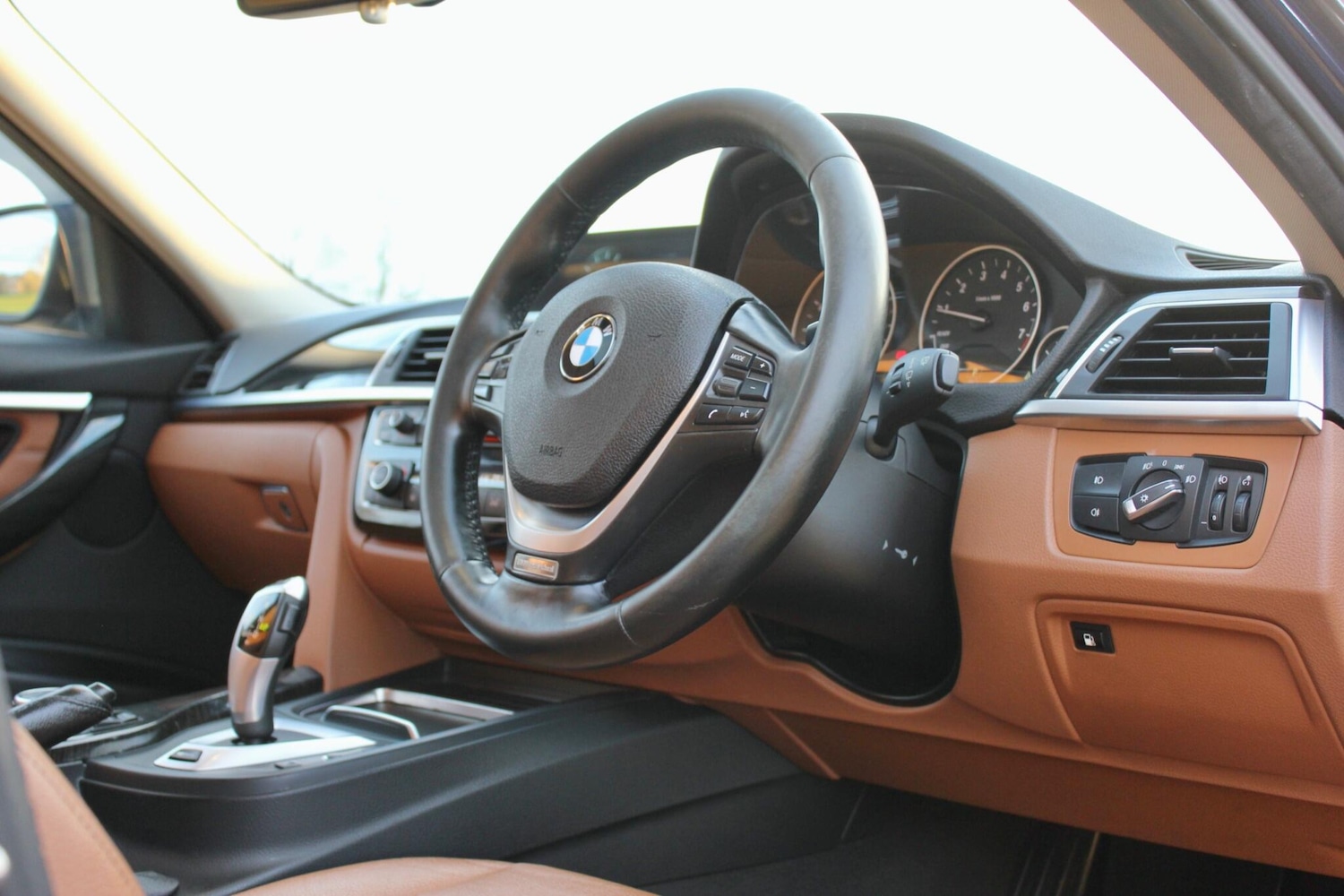 Used BMW 3 Series 2016 for sale - 76422529: Photo 42