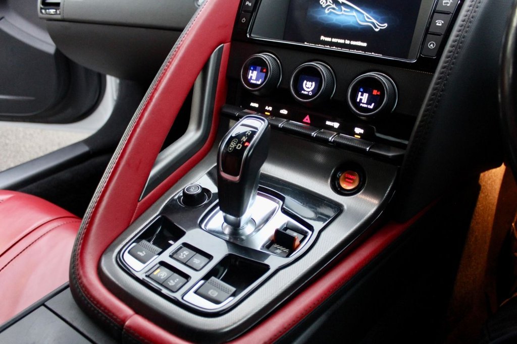 Used Jaguar F-Type 2015 for sale - 77672760: Photo 17