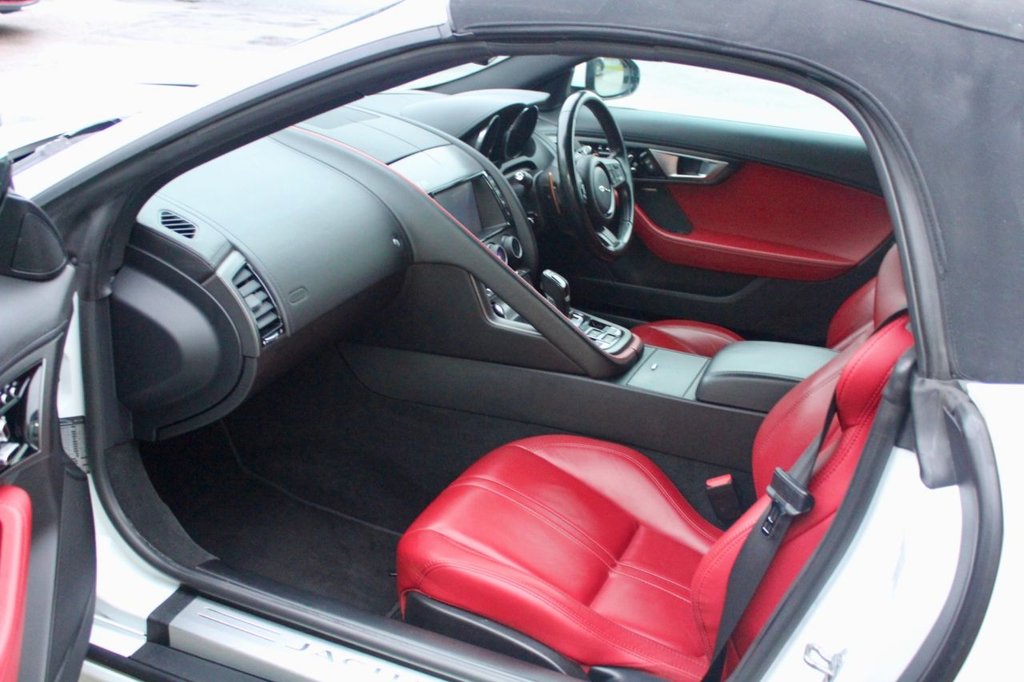 Used Jaguar F-Type 2015 for sale - 77672760: Photo 30