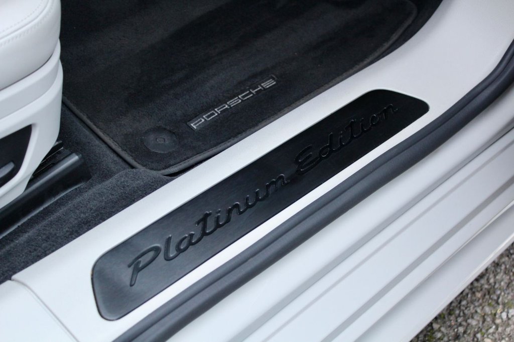 Used Porsche Panamera 2023 for sale - 77153094: Photo 17