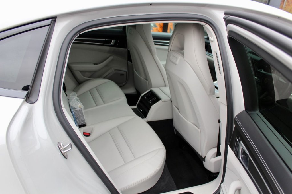 Used Porsche Panamera 2023 for sale - 77153094: Photo 21