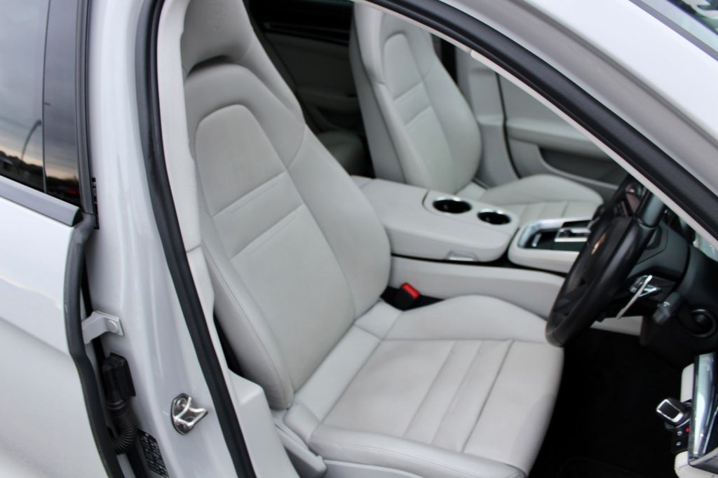 Used Porsche Panamera 2023 for sale - 77153094: Photo 9