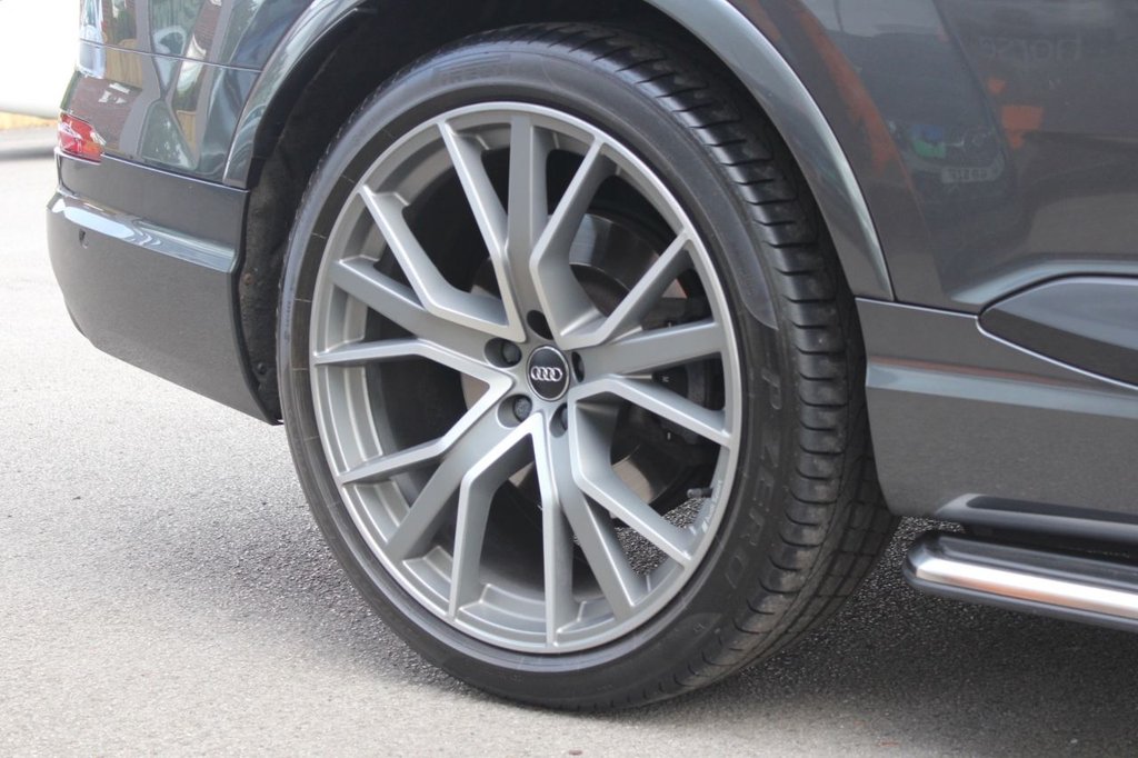 Used Audi Q7 2018 for sale - 77153076: Photo 8