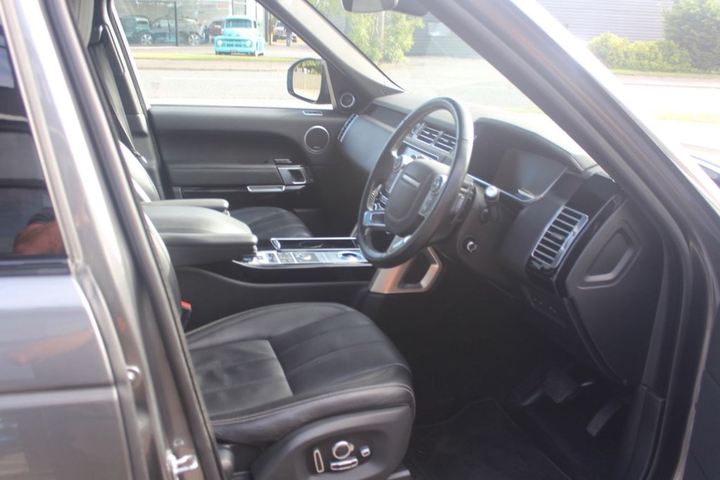 Used Land Rover Range Rover 2017 for sale - 77153091: Photo 4