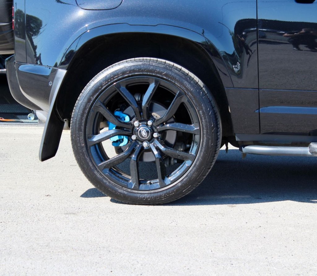 Used Land Rover Defender 2022 for sale - 77621054: Photo 10