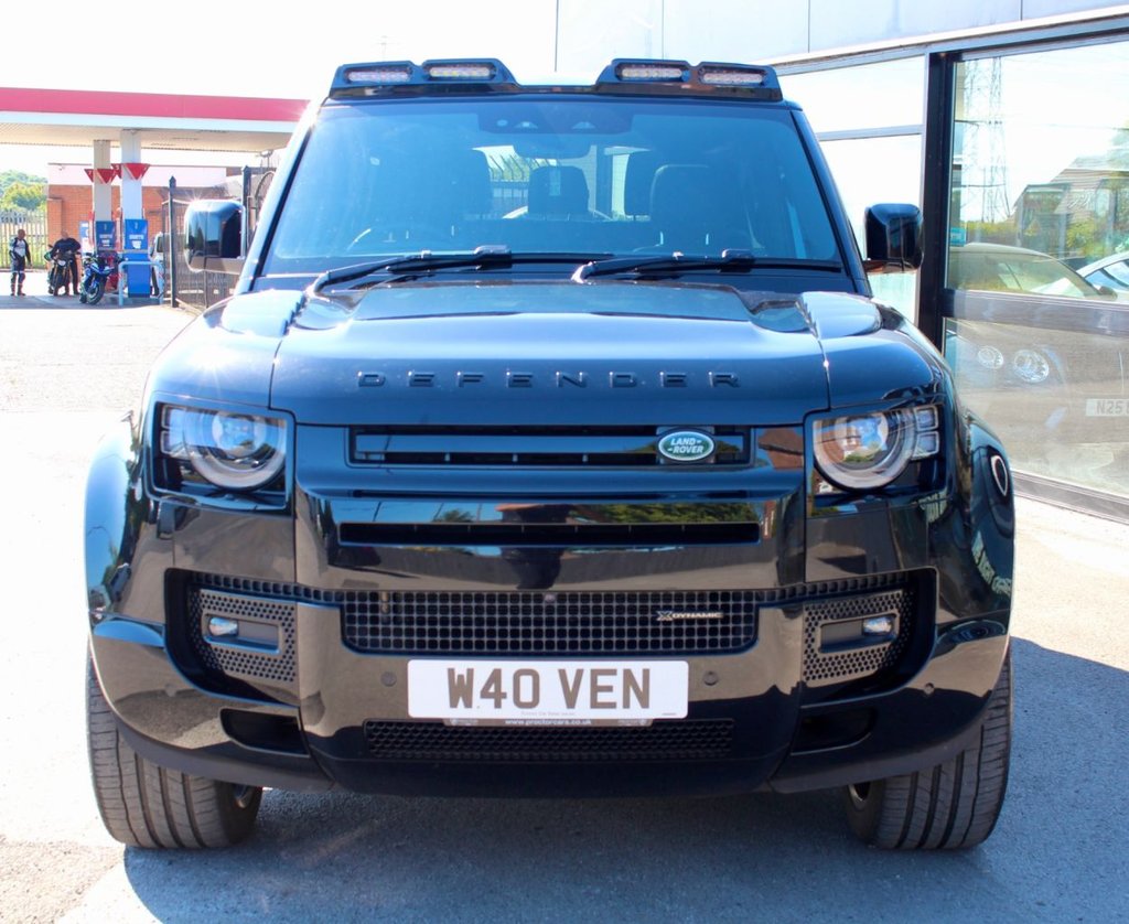 Used Land Rover Defender 2022 for sale - 77621054: Photo 2