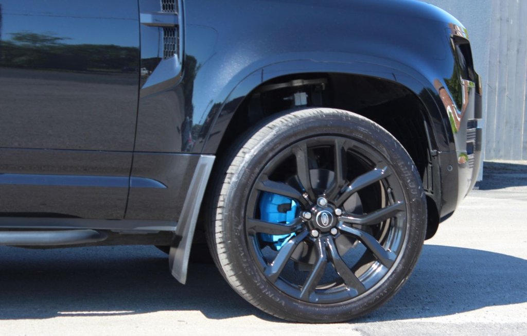 Used Land Rover Defender 2022 for sale - 77621054: Photo 4