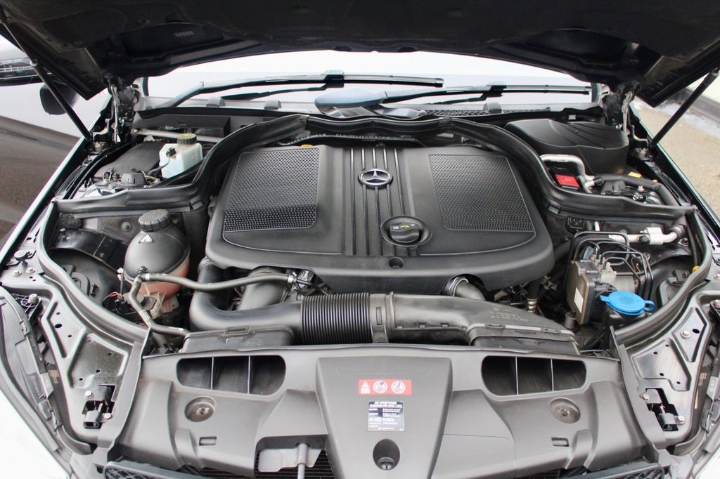 Used Mercedes-Benz E Class 2014 for sale - 77153181: Photo 10