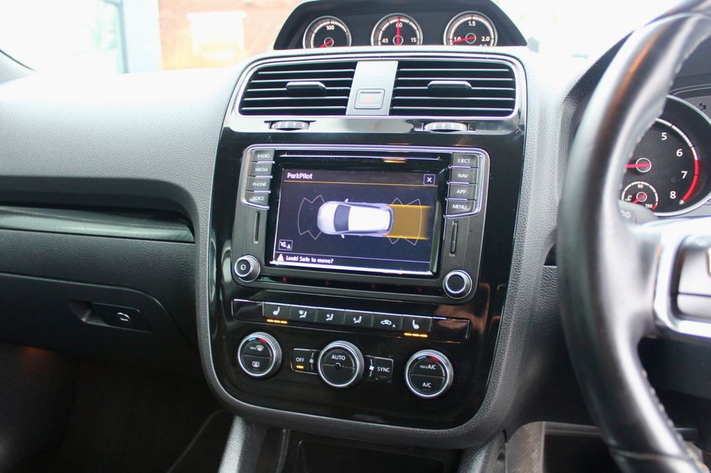 Used Volkswagen Scirocco 2017 for sale - 77498436: Photo 14