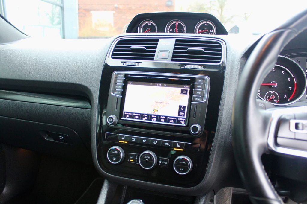 Used Volkswagen Scirocco 2017 for sale - 77498436: Photo 6