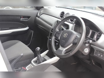 Used Suzuki Vitara 2016 for sale - 77152930: Photo