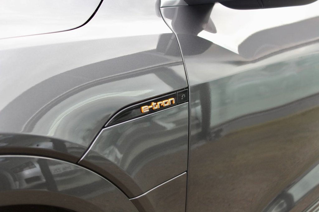Used Audi e-tron 2022 for sale - 77609109: Photo 11
