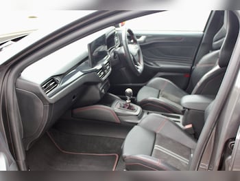 Used Ford Focus 2023 for sale - 78955100: Photo