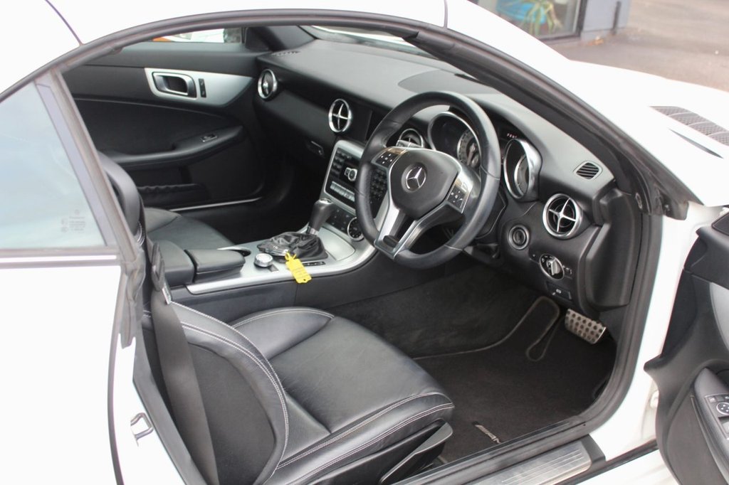 Used Mercedes-Benz SLK 2013 for sale - 77152925: Photo 3