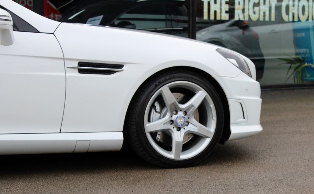 Used Mercedes-Benz SLK 2013 for sale - 77152925: Photo 4