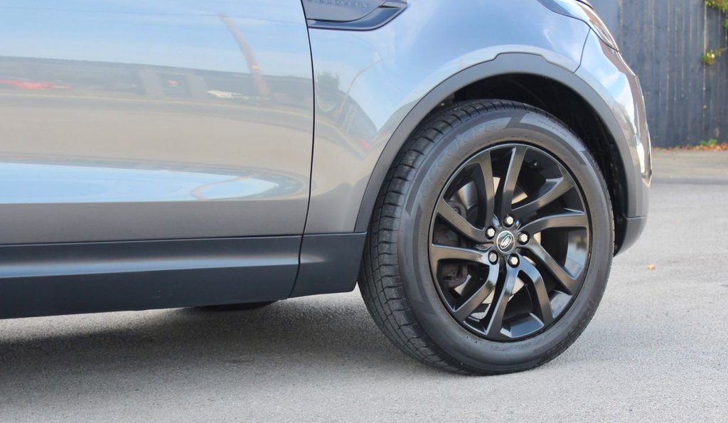 Used Land Rover Discovery 2017 for sale - 77383671: Photo 3