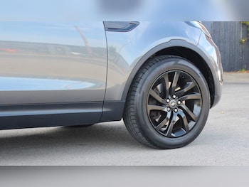 Used Land Rover Discovery 2017 for sale - 77383671: Photo