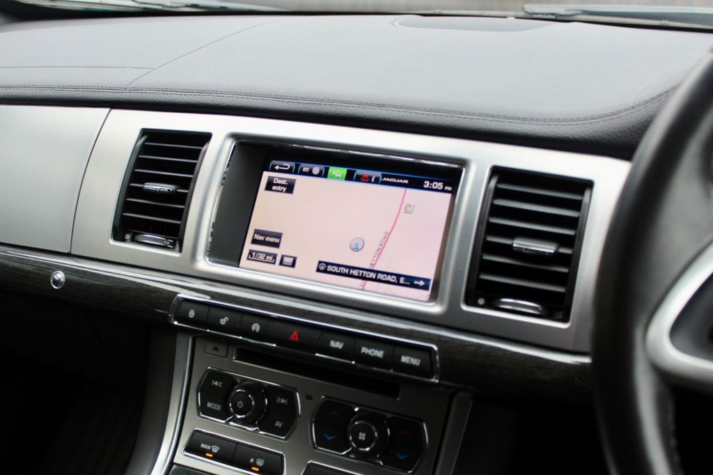 Used Jaguar XF 2015 for sale - 77327982: Photo 15