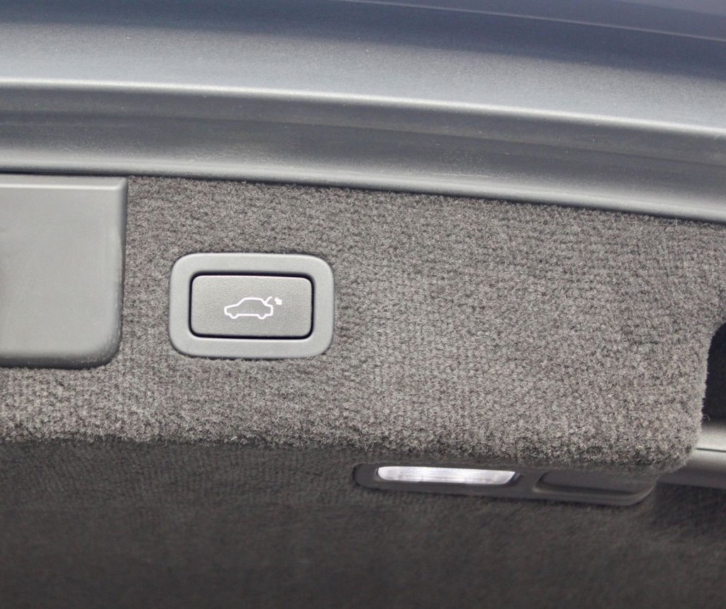 Used Jaguar XF 2015 for sale - 77327982: Photo 19