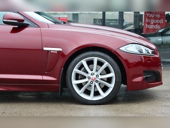 Used Jaguar XF 2015 for sale - 77327982: Photo