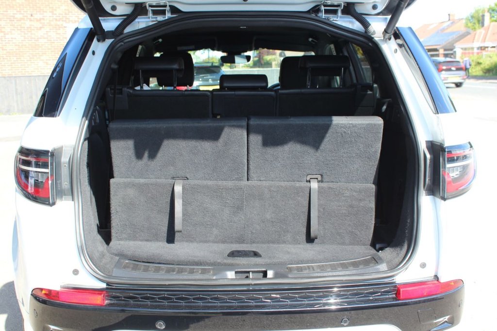 Used Land Rover Discovery Sport 2019 for sale - 77152943: Photo 17