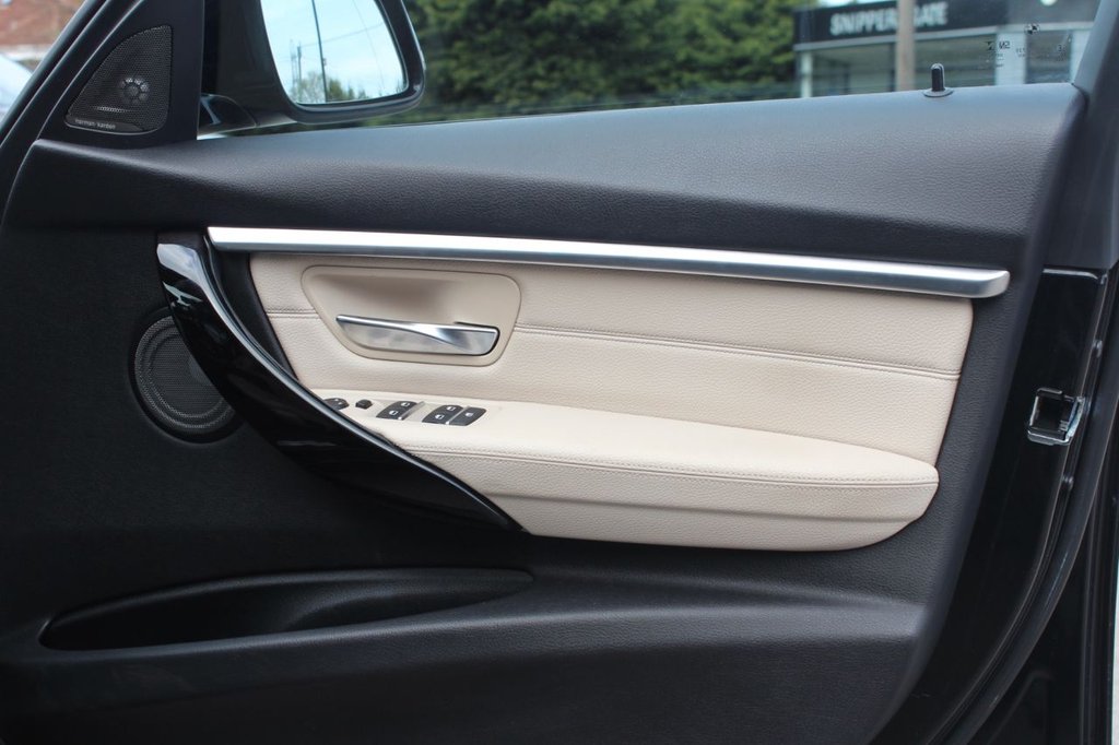 Used BMW 3 Series 2017 for sale - 77890811: Photo 13